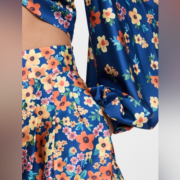 AMUR Oaklyn Pleated Floral Shorts NWOT - Picture 3 of 8